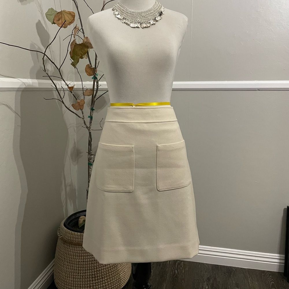 Patch pocket mini skirt in double-serge wool Item AR487